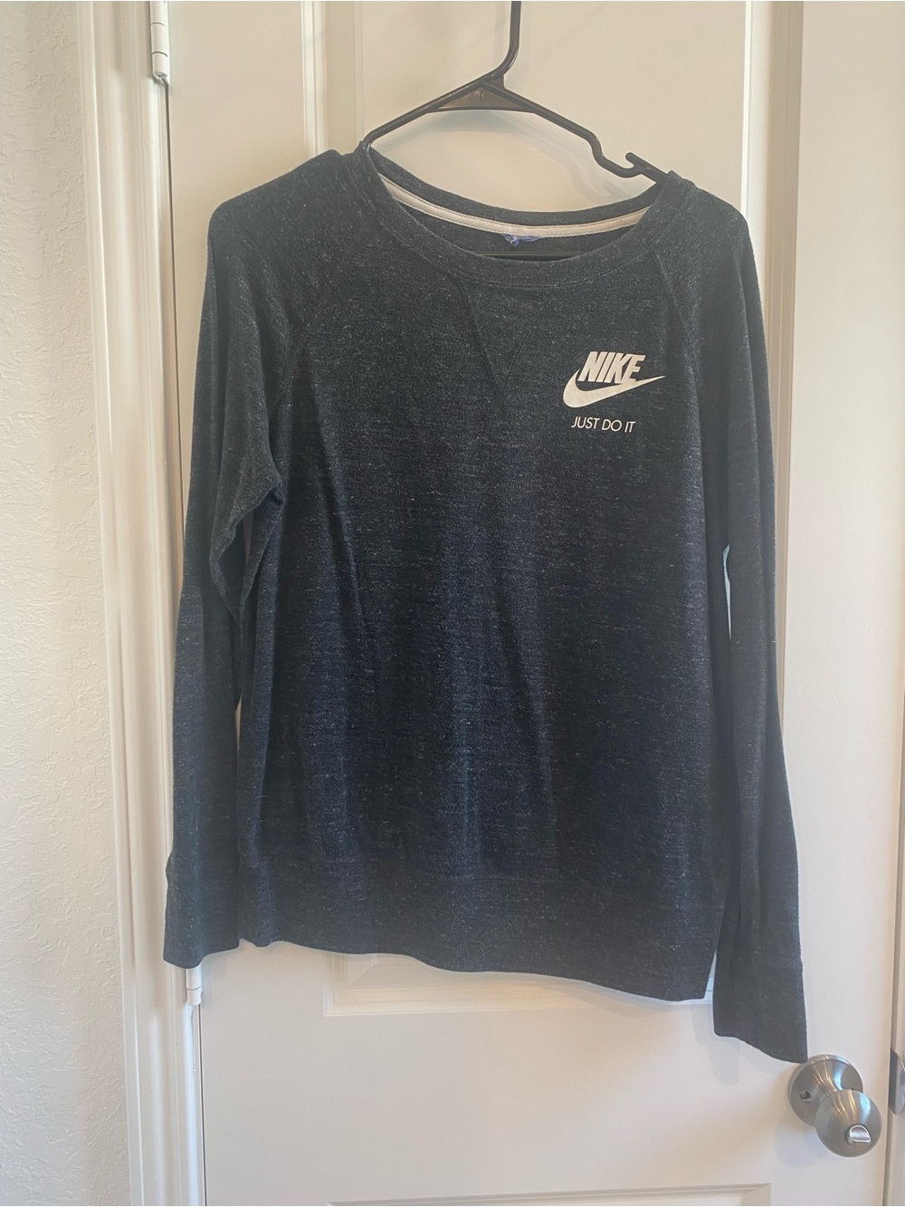 Nike Black/White Long Sleeve Crewneck Sweatshirt